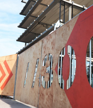 Houten bouwborden | Goos Reclamemakers B.V.