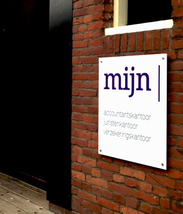 Brushed aluminium | Goos Reclamemakers B.V.